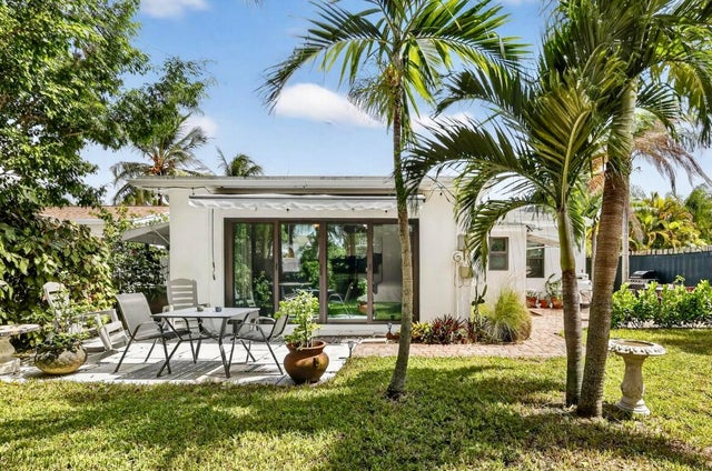 1 of 17 - 1717 N Ocean Breeze, Lake Worth Beach, FL