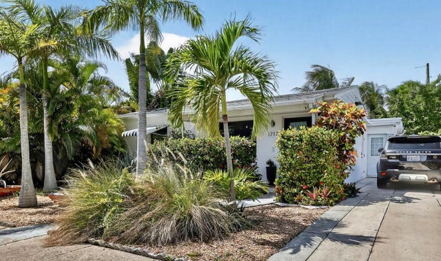 2 of 17 - 1717 N Ocean Breeze, Lake Worth Beach, FL