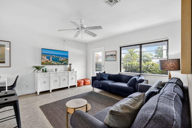 5 of 17 - 1717 N Ocean Breeze, Lake Worth Beach, FL