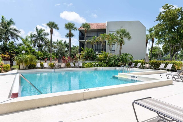 1 of 23 - 3050 Presidential Way #305, West Palm Beach, FL