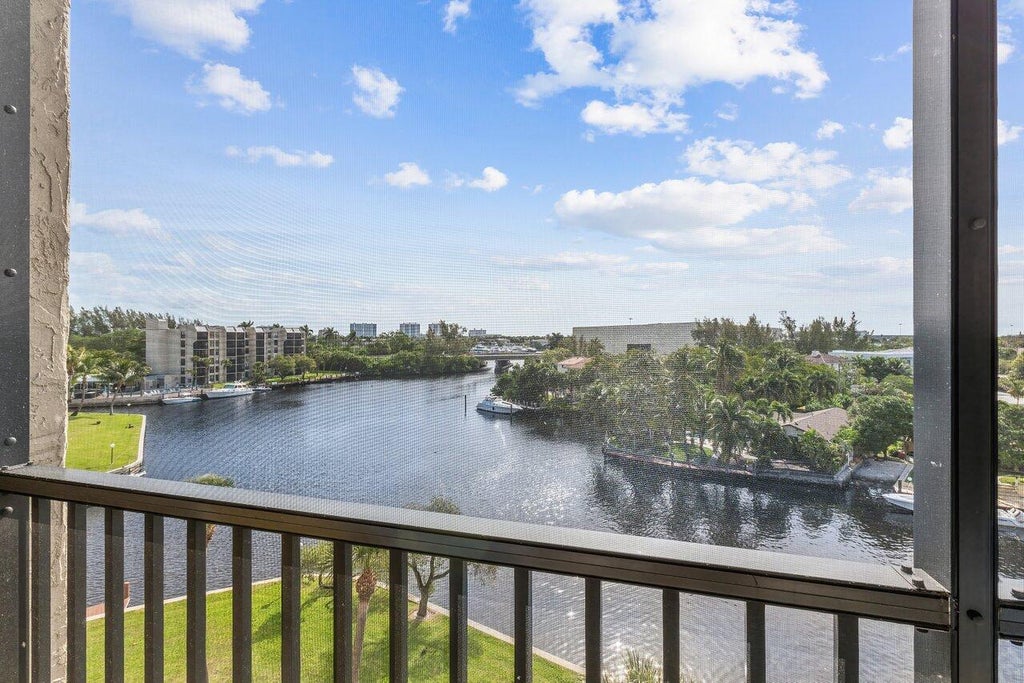 13 Royal Palm Way #602, Boca Raton