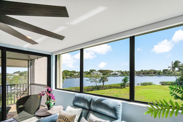 2 of 58 - 10555 Se Terrapin Place #f206, Jupiter, FL