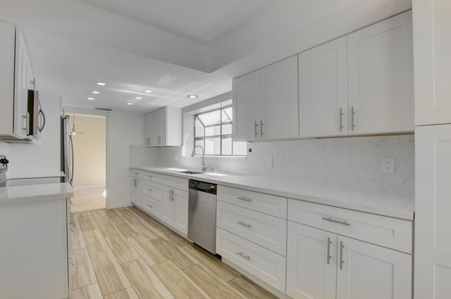 2 of 35 - 6740 Lago Vista Terrace, Boca Raton, FL