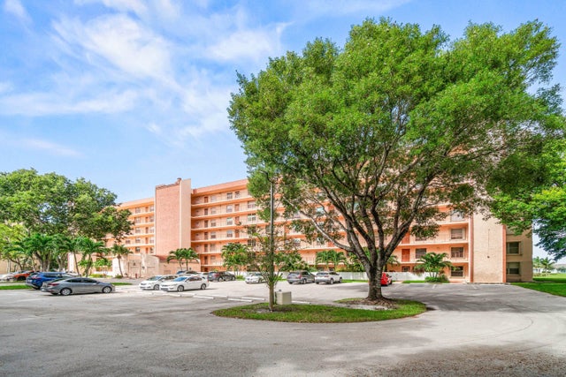 1 of 41 - 14623 Bonaire Boulevard #110, Delray Beach, FL