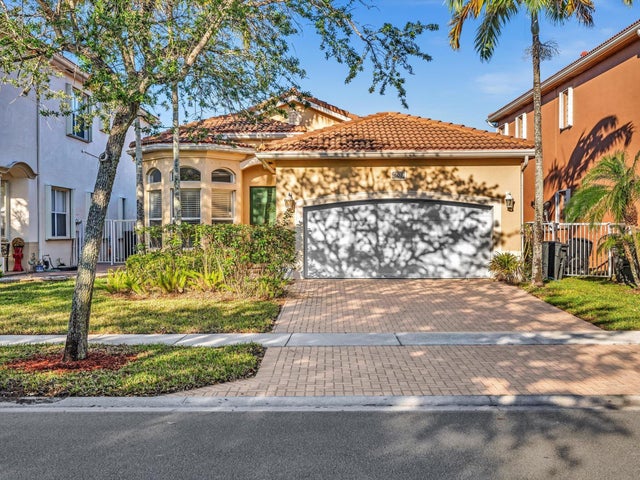 2 of 92 - 607 Gazetta Way, West Palm Beach, FL