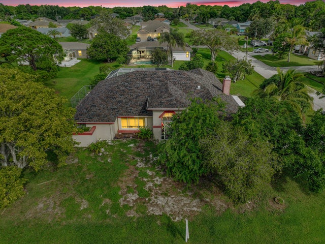 2 of 52 - 113 Sw Thornhill Drive, Port Saint Lucie, FL