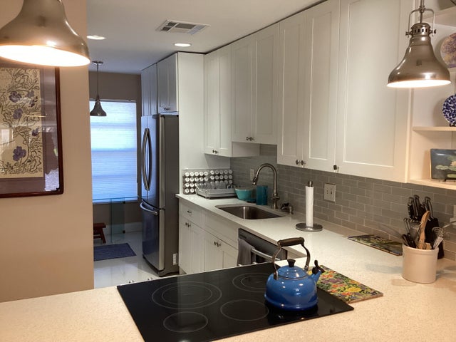 3 of 17 - 1680 Nw 20th Avenue #102, Delray Beach, FL