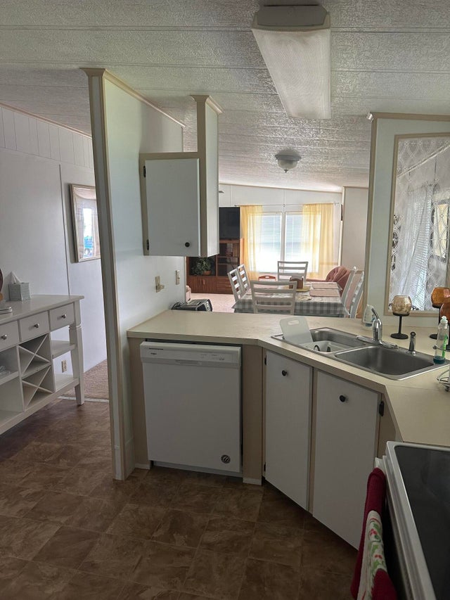 2 of 11 - 40 Spanish Way, Port Saint Lucie, FL