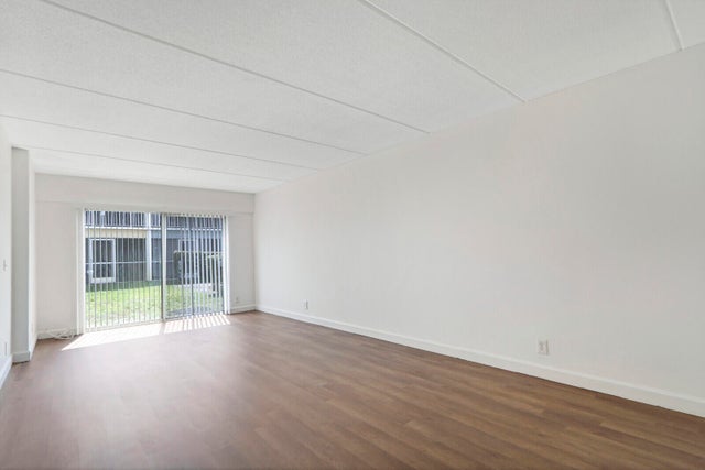 2 of 12 - 1501 Crescent Circle #b10, Lake Park, FL