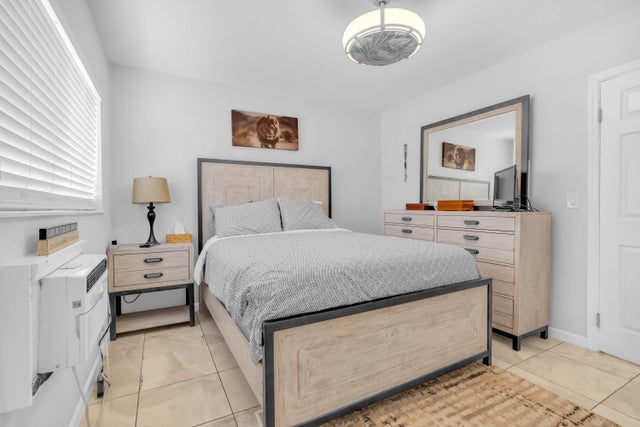 4 of 31 - 301 E Mcnab Road #103, Pompano Beach, FL
