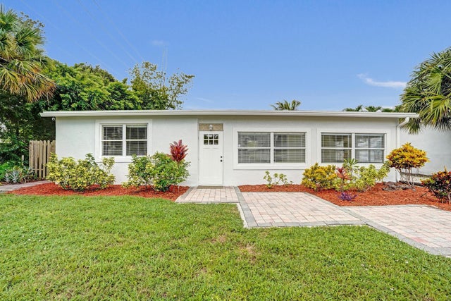 5 of 67 - 1205 S Lake Drive, Lantana, FL