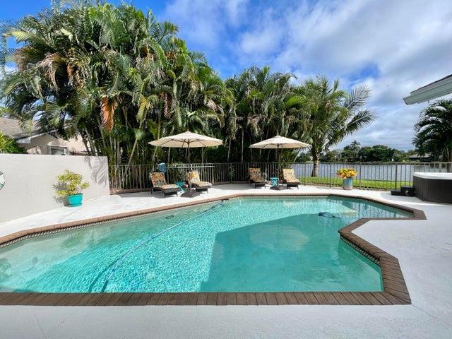 3 of 47 - 187 Parkwood Drive, Royal Palm Beach, FL