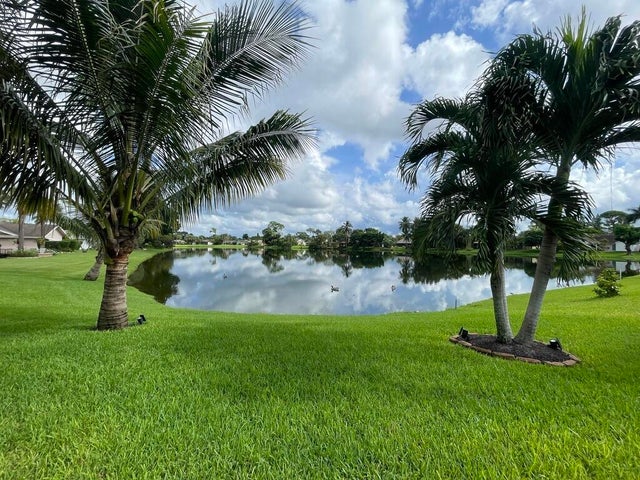 4 of 47 - 187 Parkwood Drive, Royal Palm Beach, FL