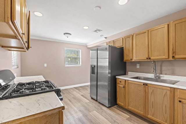 4 of 14 - 3717 Pinewood Avenue, West Palm Beach, FL