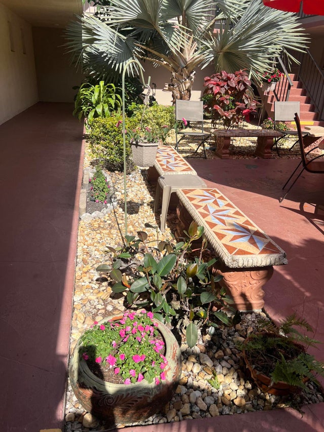 4 of 33 - 504 Davis Road #95, Palm Springs, FL