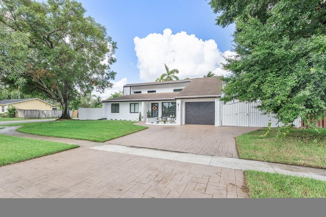 4 of 50 - 400 Nw 98th Avenue, Pembroke Pines, FL