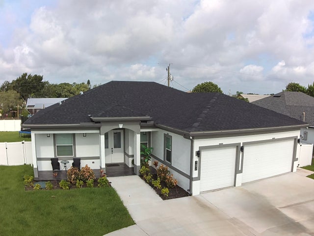 1 of 124 - 1692 Sw Paddock Street, Port Saint Lucie, FL