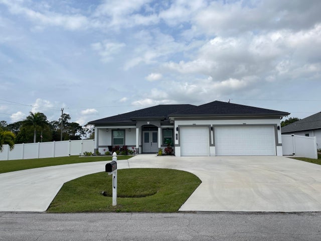 4 of 124 - 1692 Sw Paddock Street, Port Saint Lucie, FL