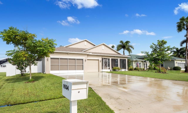 2 of 36 - 1934 Sw Logan Street, Port Saint Lucie, FL