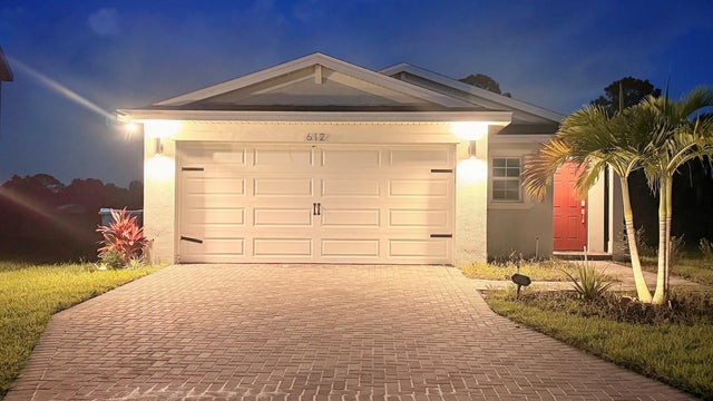 1 of 22 - 612 Papillon Street Sw, Palm Bay, FL