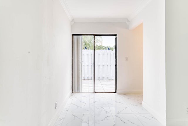5 of 42 - 101 Fairway Lane, Royal Palm Beach, FL