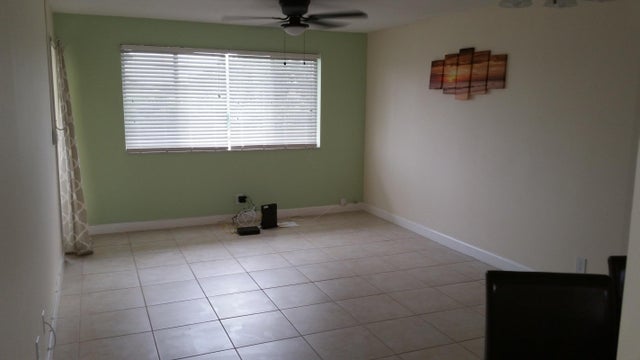 4 of 17 - 2534 Garden Drive S #202, Lake Worth, FL