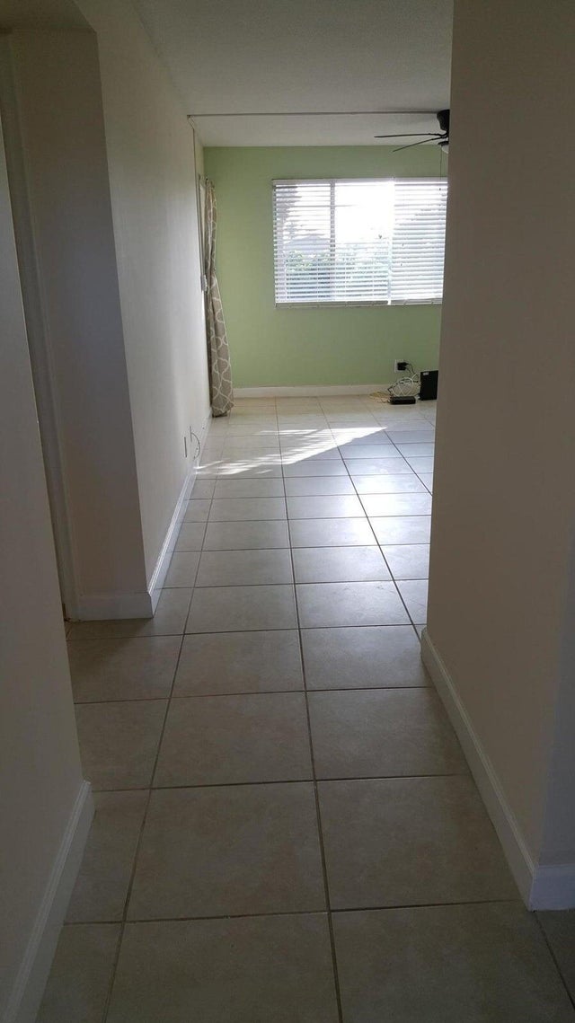 5 of 17 - 2534 Garden Drive S #202, Lake Worth, FL
