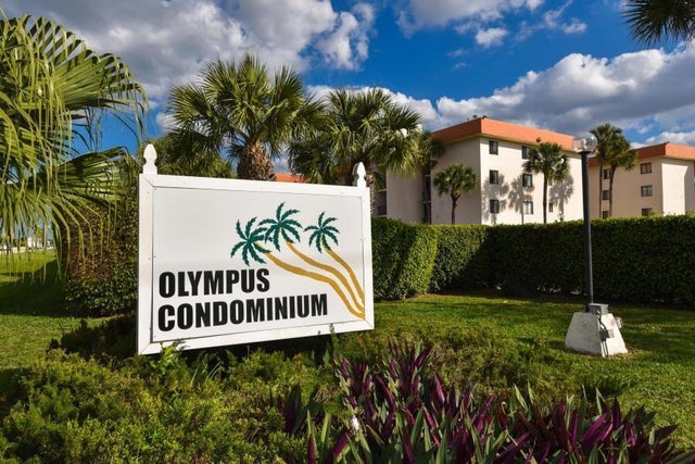 2 of 33 - 5981 Via Vermilya #106-a, Lake Worth, FL