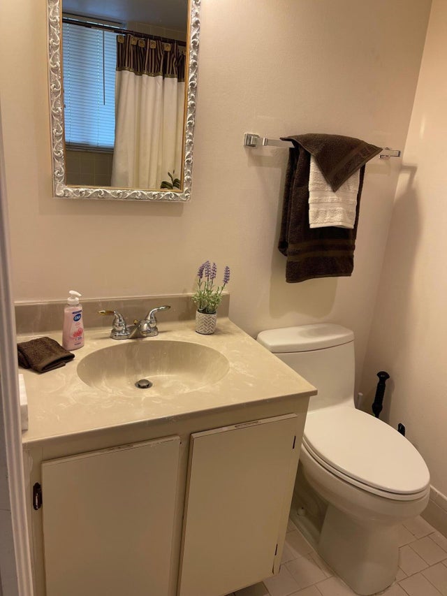4 of 33 - 5981 Via Vermilya #106-a, Lake Worth, FL