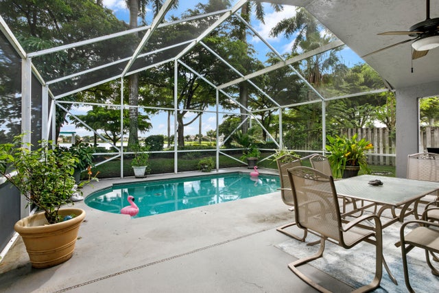2 of 28 - 1963 Oak Berry Circle, Wellington, FL