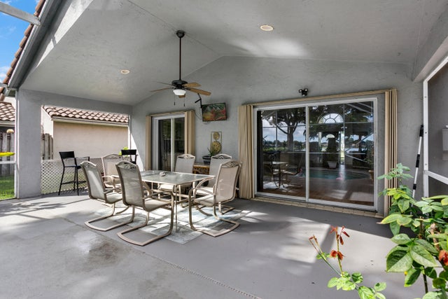4 of 28 - 1963 Oak Berry Circle, Wellington, FL