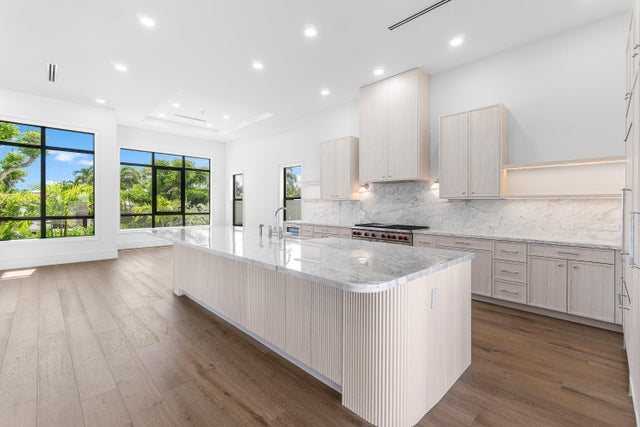 3 of 46 - 109 Arlington Place, West Palm Beach, FL