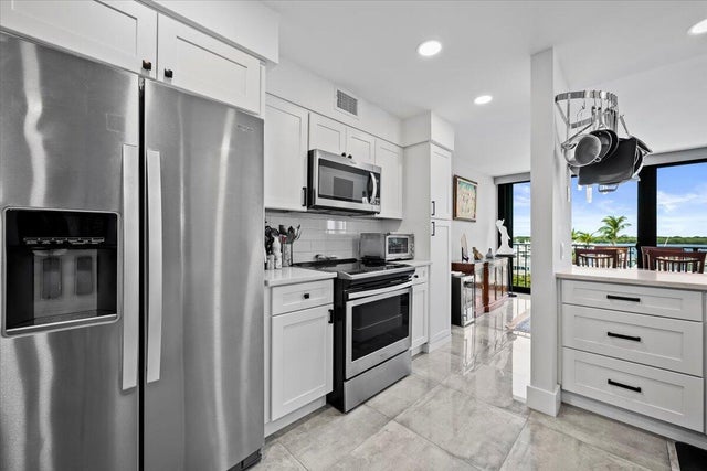 2 of 27 - 120 Lakeshore Drive #436, North Palm Beach, FL