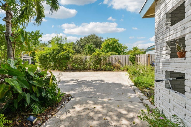 5 of 47 - 221 Ne 17th Street, Delray Beach, FL
