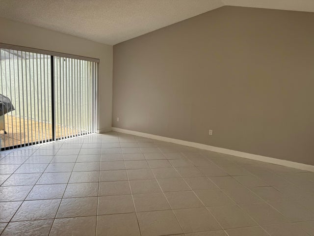 5 of 17 - 9070 Sw 22 Street #d, Boca Raton, FL