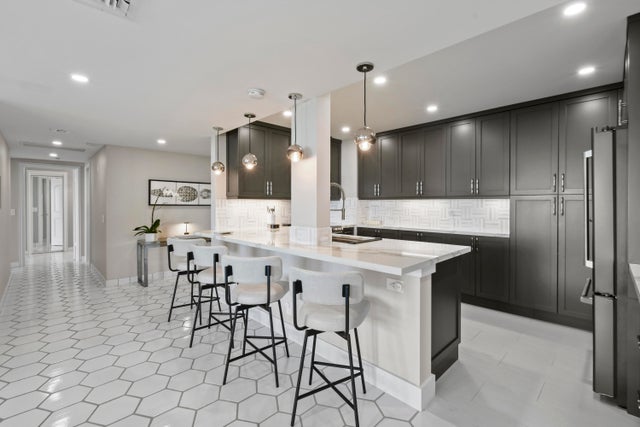 5 of 61 - 2295 S Ocean Boulevard #617, Palm Beach, FL