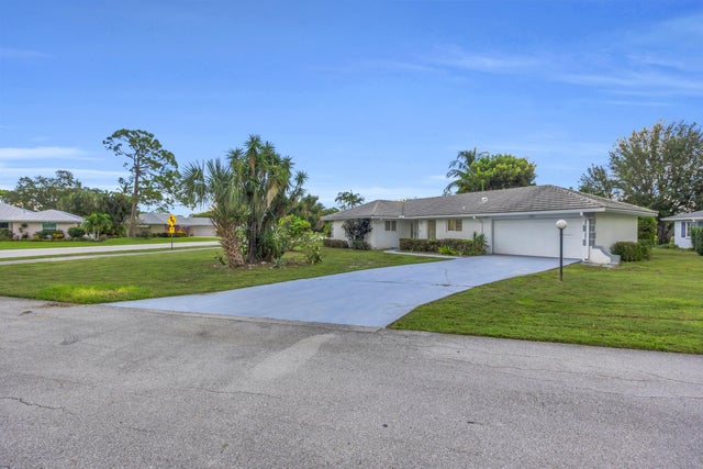 2 of 30 - 9390 Se Little Club Way N, Tequesta, FL