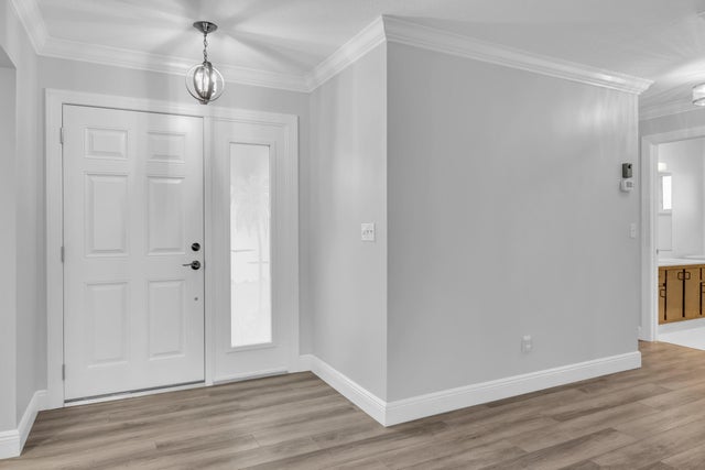 5 of 30 - 9390 Se Little Club Way N, Tequesta, FL