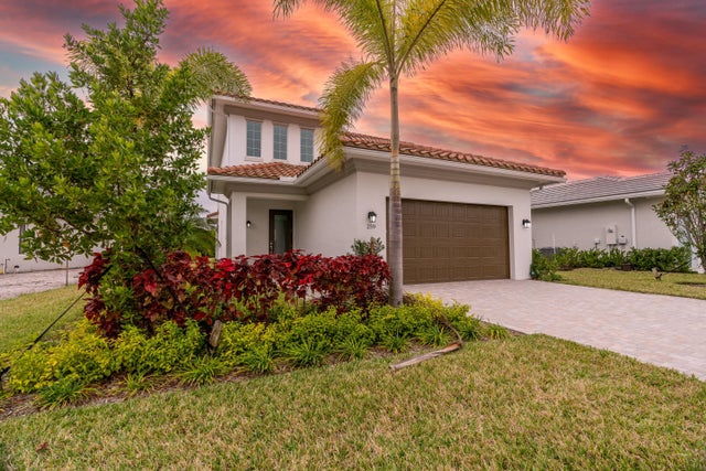 1 of 48 - 259 Se Via Bisento, Port Saint Lucie, FL