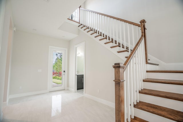 2 of 48 - 259 Se Via Bisento, Port Saint Lucie, FL