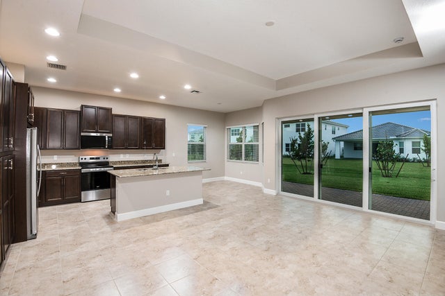 5 of 47 - 13861 Prickly Cone Cove, Westlake, FL