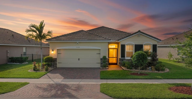 2 of 40 - 10568 Sw Cambria Lane, Port Saint Lucie, FL