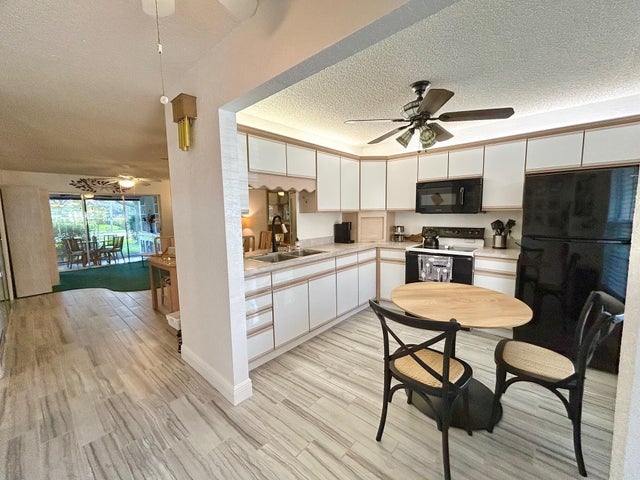 4 of 56 - 342 Covered Bridge Boulevard #b, Lake Worth, FL