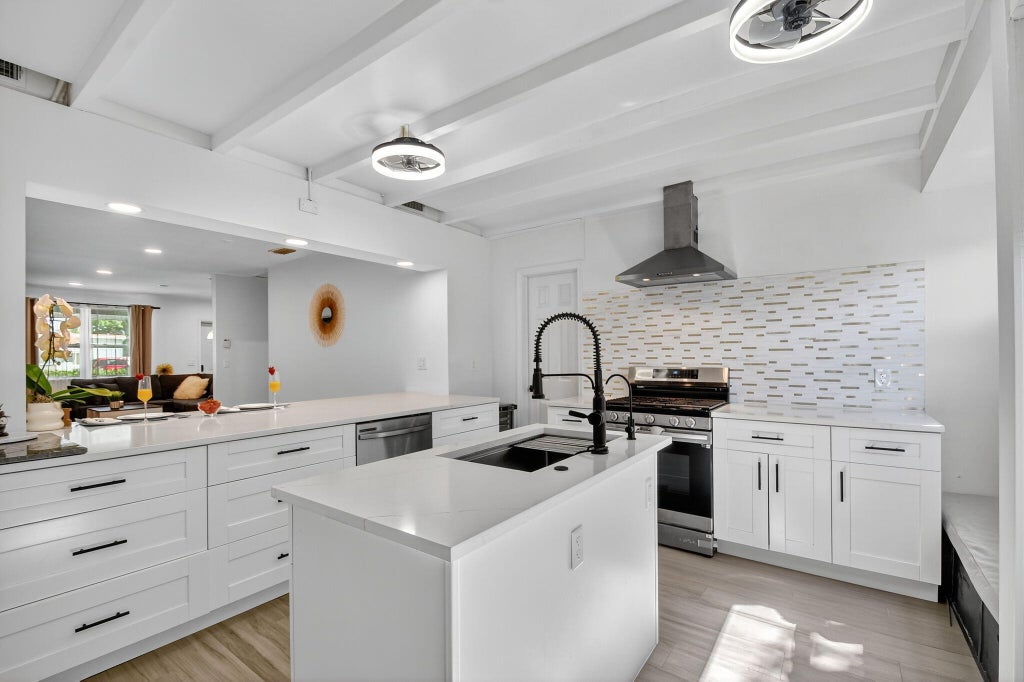 701 S S D St, Lake Worth