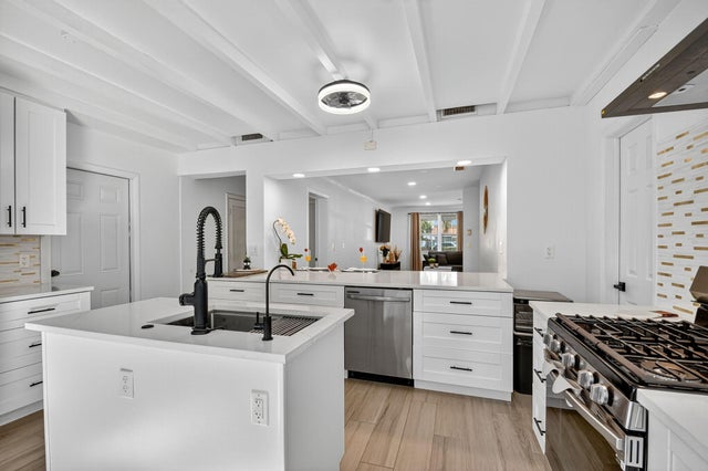 4 of 60 - 701 S S D Street, Lake Worth, FL