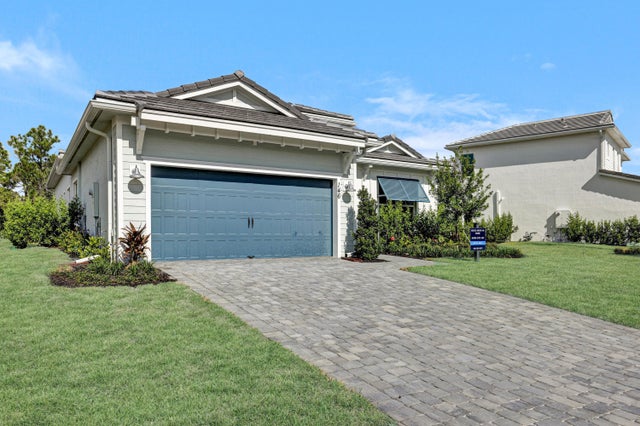 1 of 35 - 146 Se Palma Street, Port Saint Lucie, FL