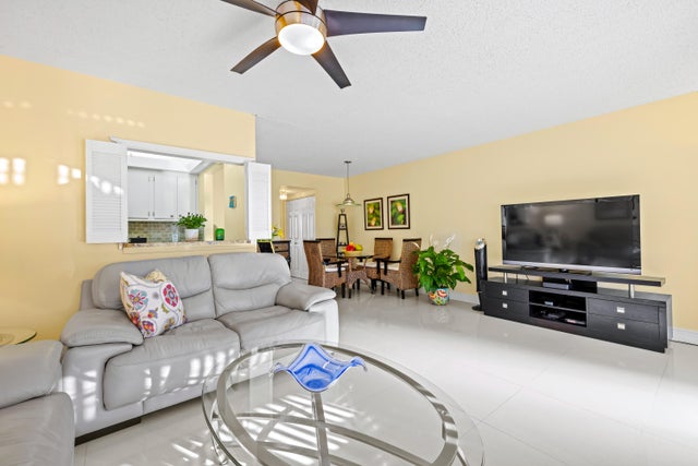 4 of 20 - 310 Farnham M #310, Deerfield Beach, FL