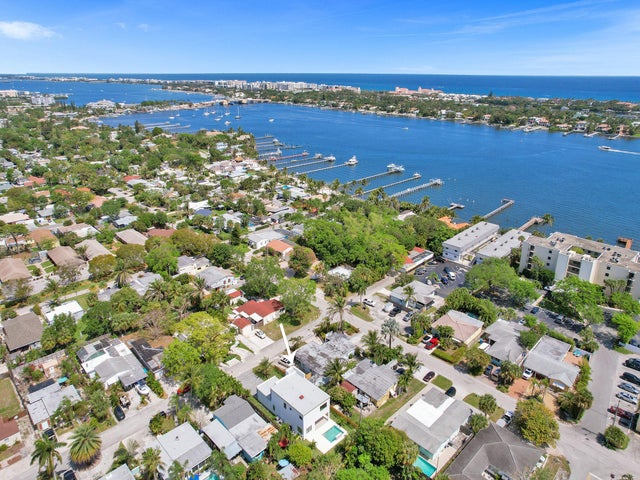 2 of 78 - 130 E Hart Street, Lantana, FL