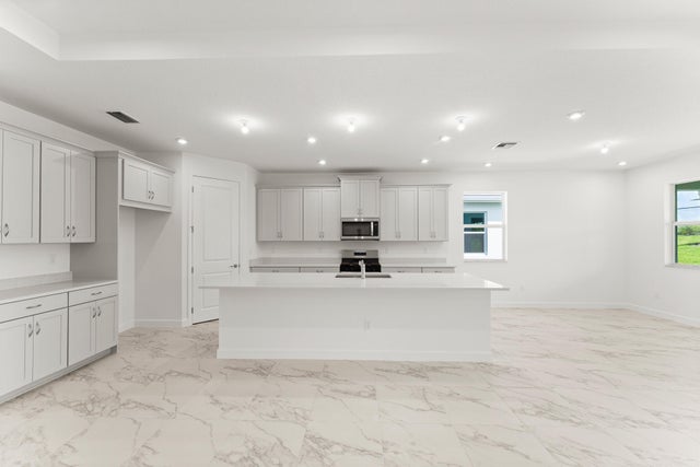 3 of 15 - 10072 Sw Carnelian Street, Port Saint Lucie, FL