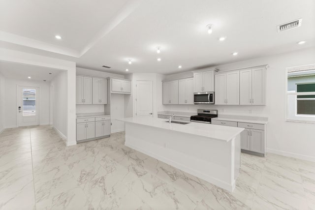 4 of 15 - 10072 Sw Carnelian Street, Port Saint Lucie, FL